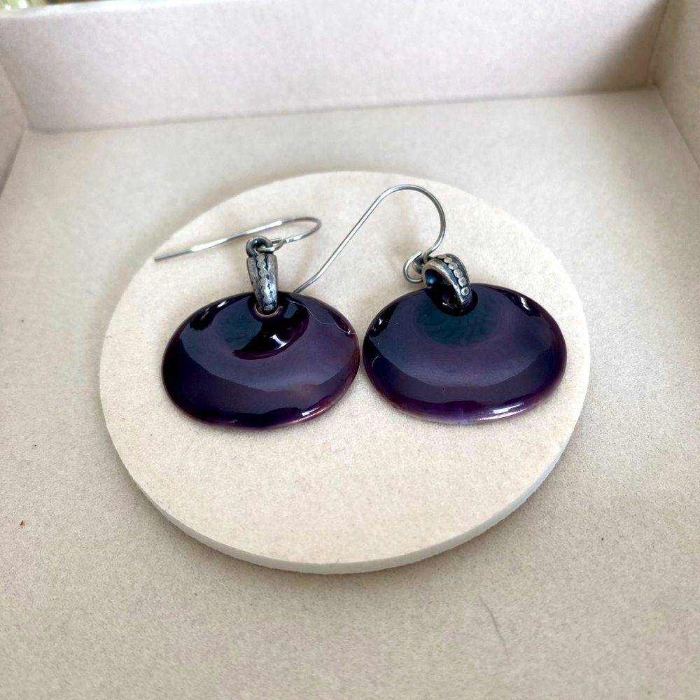 Chico maroon earrings